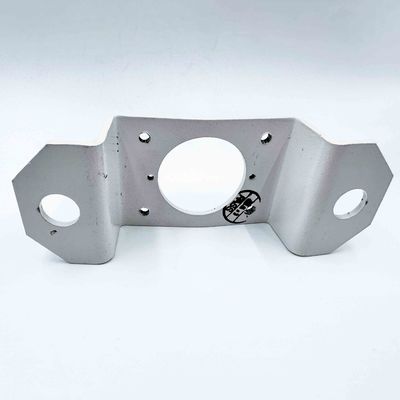 Bagian Fabrikasi Lembaran Logam Presisi Kustom / Bagian Stamping Baja Lapisan Serbuk