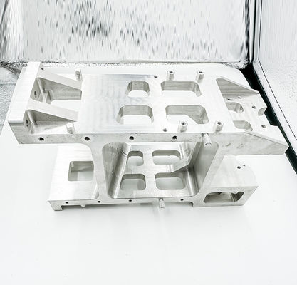 Basis Rongga Bagian Aluminium Penggilingan CNC Untuk Drone Tak Berawak / Kamera Pintar Keamanan