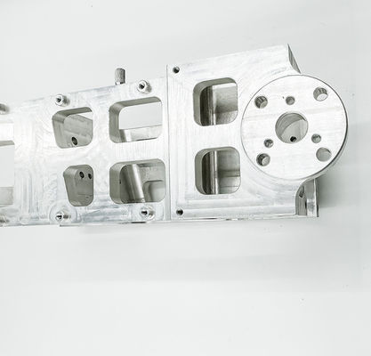Basis Rongga Bagian Aluminium Penggilingan CNC Untuk Drone Tak Berawak / Kamera Pintar Keamanan