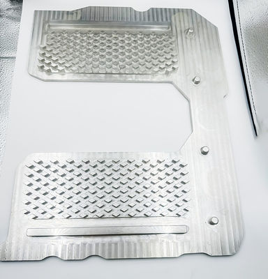 Pelat dasar laptop aluminium permesinan CNC, kipas pendingin heatsink Laptop Basis laptop super senyap dari paduan aluminium daya tinggi