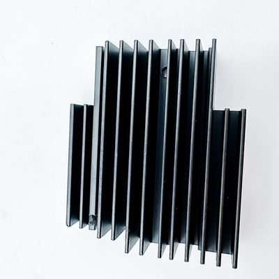 Suku Cadang Mesin CNC Rail Transit Sirip / Radiator Heatsink Aluminium yang Disesuaikan