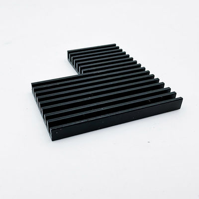 Suku Cadang Mesin CNC Aluminium Heatsink Anodized Hitam Untuk Lampu LED Penanaman Rumah Kaca